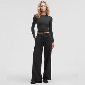 Lululemon Scuba Mid-Rise Wide-Leg Pant - regular